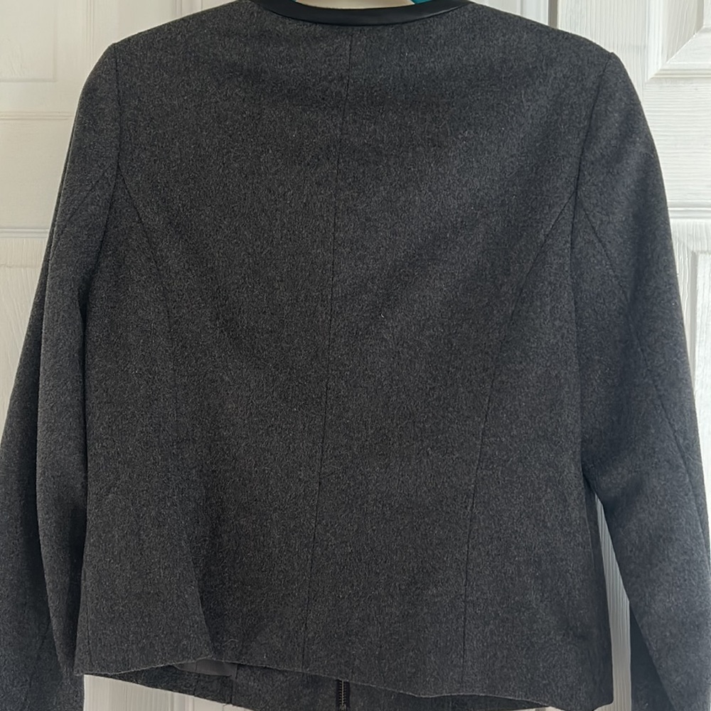 Grey jacket - Picture 5 of 5